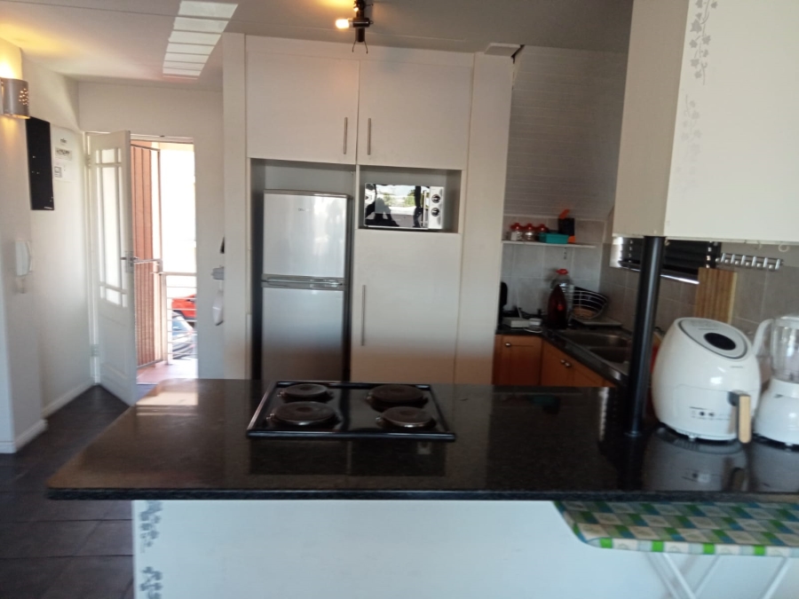 To Let 1 Bedroom Property for Rent in Parklands Western Cape